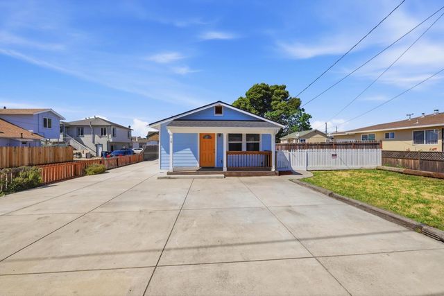 16 Airport Road, Freedom, CA 95019