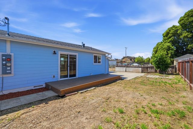 16 Airport Road, Freedom, CA 95019