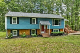 21 Jennifer Lane, Raymond, NH 03077