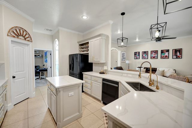 5000 King Richards Row, Midland, TX 79707