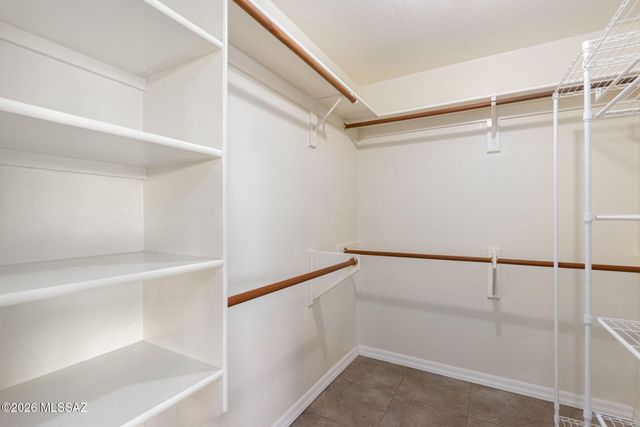9025 N Clover Way, Tucson, AZ 85743