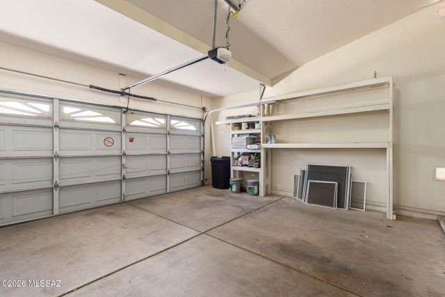 9025 N Clover Way, Tucson, AZ 85743