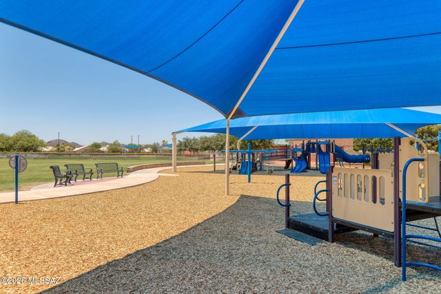 9025 N Clover Way, Tucson, AZ 85743
