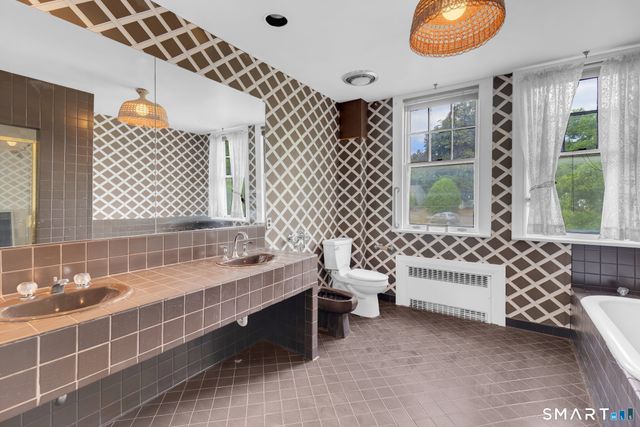 26 Shady Lane, Greenwich, CT 06831