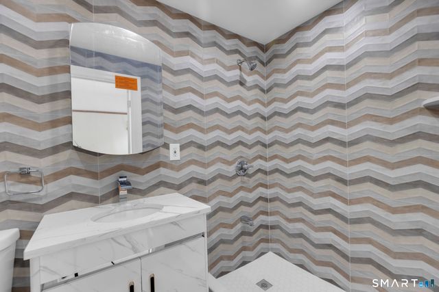 26 Shady Lane, Greenwich, CT 06831