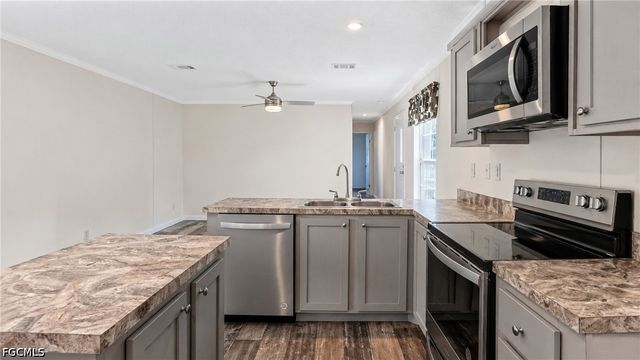 21190 Cypress Park CIR, Estero, FL 33928