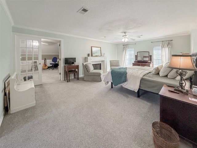 443 Huckleberry Drive, Lake Jackson, TX 77566