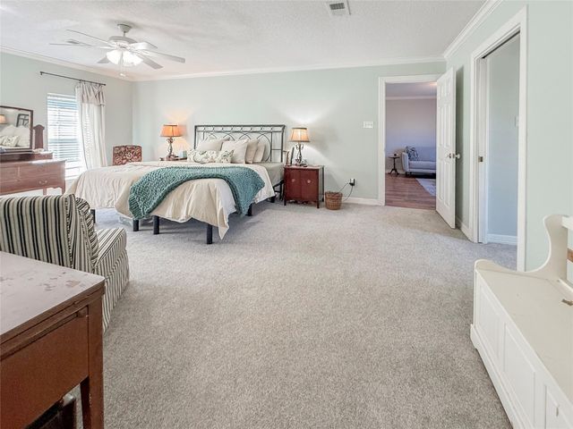 443 Huckleberry Drive, Lake Jackson, TX 77566