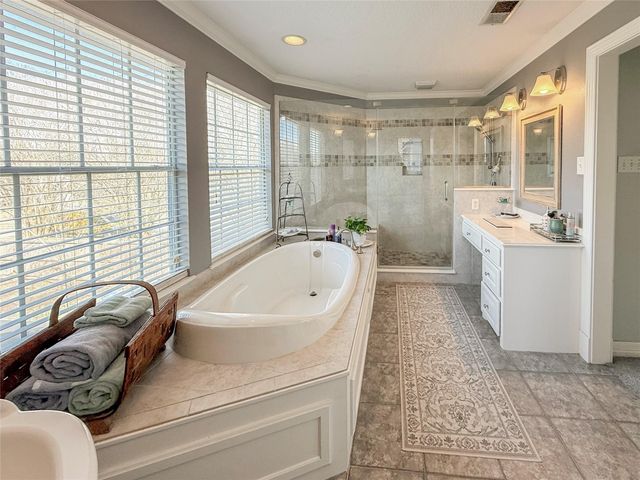 443 Huckleberry Drive, Lake Jackson, TX 77566