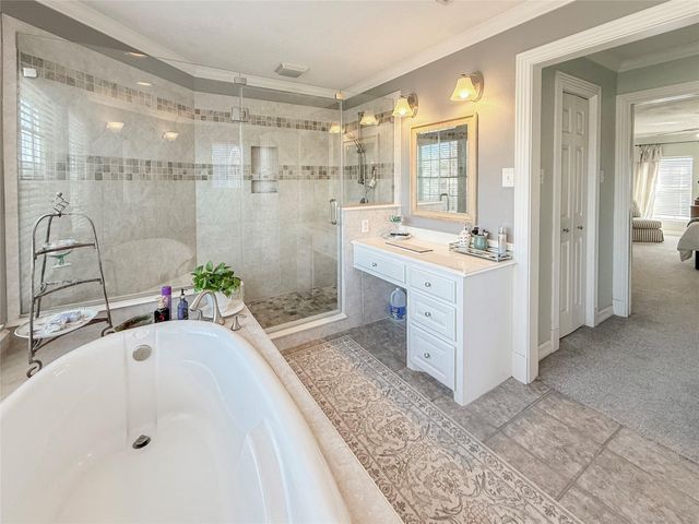 443 Huckleberry Drive, Lake Jackson, TX 77566