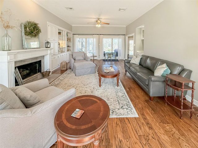 443 Huckleberry Drive, Lake Jackson, TX 77566