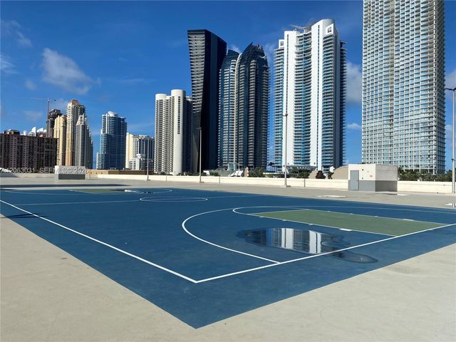 16919 N Bay Rd 916, Sunny Isles Beach, FL 33160