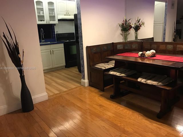 16919 N Bay Rd 916, Sunny Isles Beach, FL 33160
