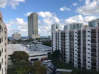 16919 N Bay Rd 916, Sunny Isles Beach, FL 33160