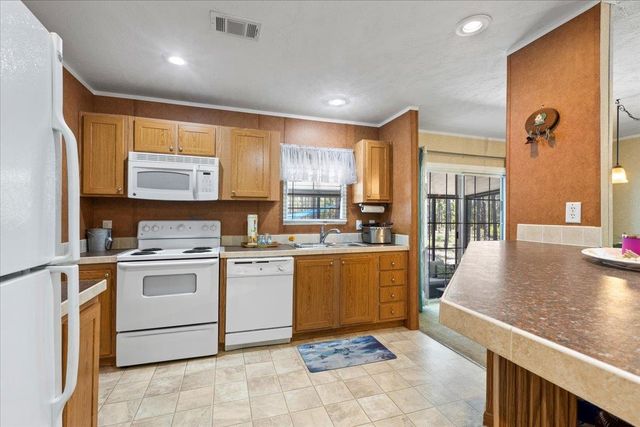 1421 Oak Pond Lane, Steinhatchee, FL 32359