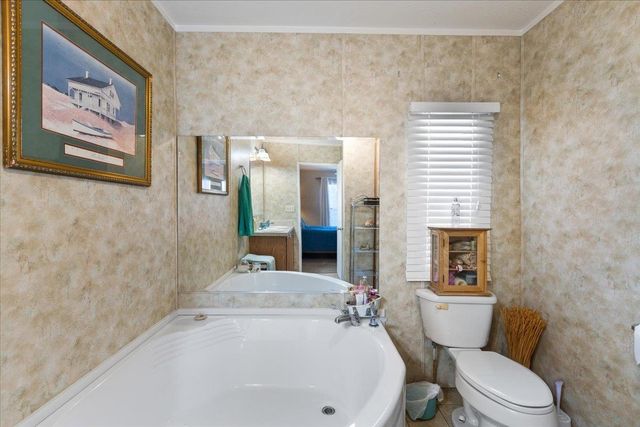 1421 Oak Pond Lane, Steinhatchee, FL 32359