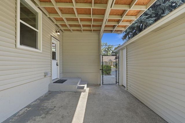 4317 N Maringo Dr, Spokane, WA 99212