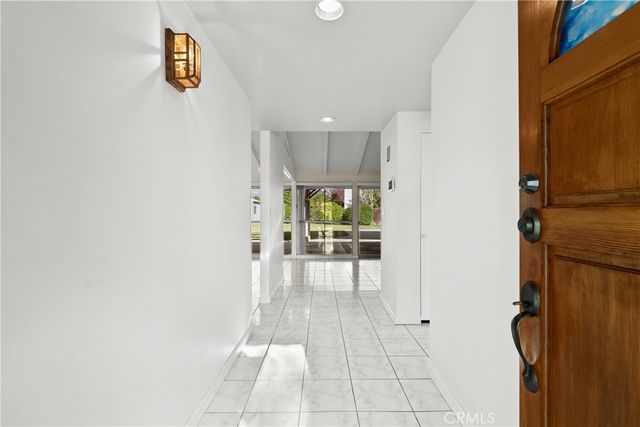 9310 Sophia Avenue, North Hills, CA 91343