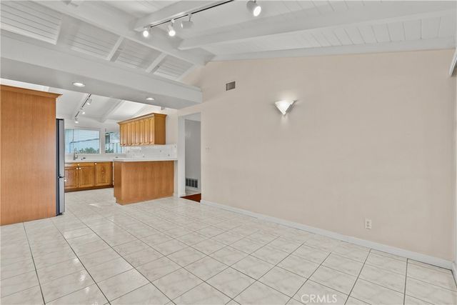 9310 Sophia Avenue, North Hills, CA 91343