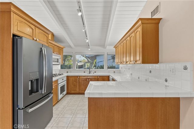 9310 Sophia Avenue, North Hills, CA 91343