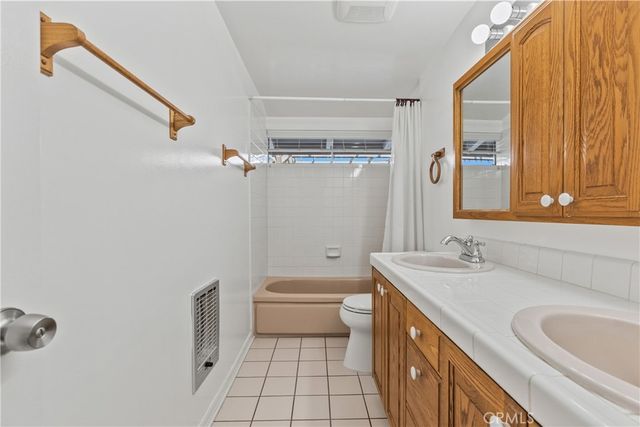 9310 Sophia Avenue, North Hills, CA 91343