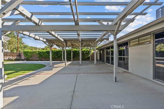 9310 Sophia Avenue, North Hills, CA 91343