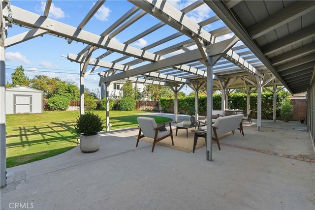 9310 Sophia Avenue, North Hills, CA 91343