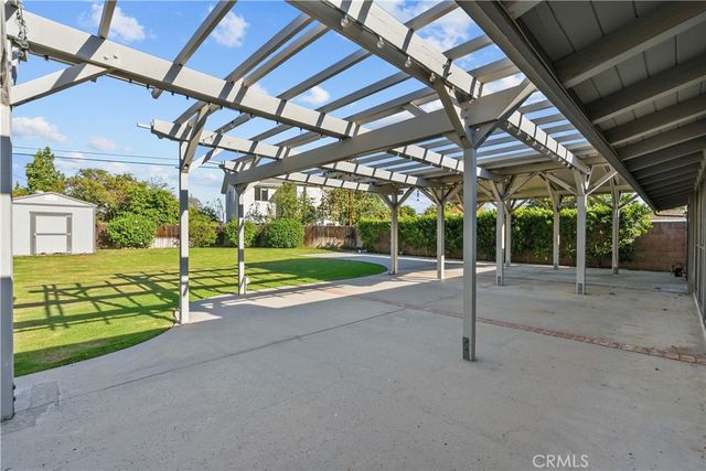 9310 Sophia Avenue, North Hills, CA 91343
