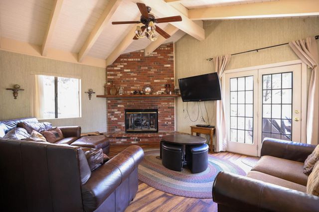 1068 Lookout Mountain Road, Big Bear, CA 92314