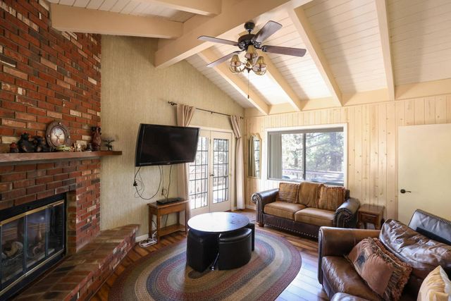 1068 Lookout Mountain Road, Big Bear, CA 92314