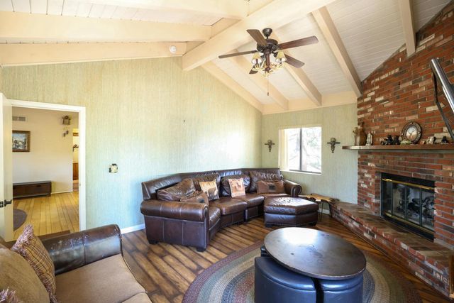 1068 Lookout Mountain Road, Big Bear, CA 92314