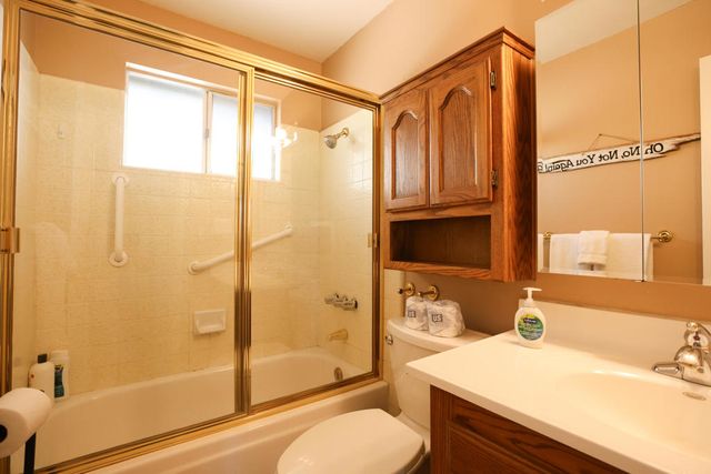 1068 Lookout Mountain Road, Big Bear, CA 92314