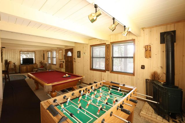 1068 Lookout Mountain Road, Big Bear, CA 92314