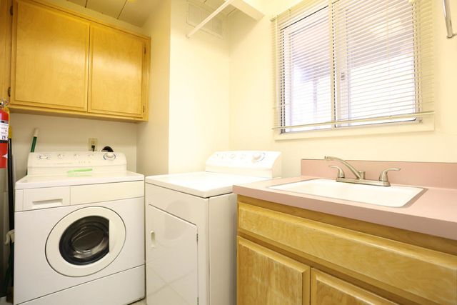 1068 Lookout Mountain Road, Big Bear, CA 92314