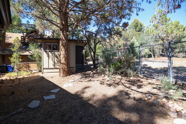 1068 Lookout Mountain Road, Big Bear, CA 92314