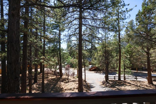 1068 Lookout Mountain Road, Big Bear, CA 92314