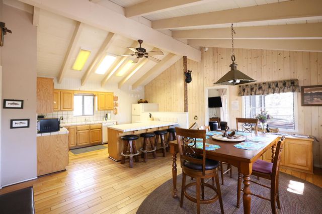 1068 Lookout Mountain Road, Big Bear, CA 92314