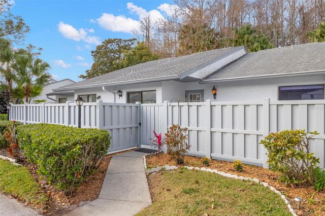 1371 PINE RIDGE CIRCLE E B, Tarpon Springs, FL 34688