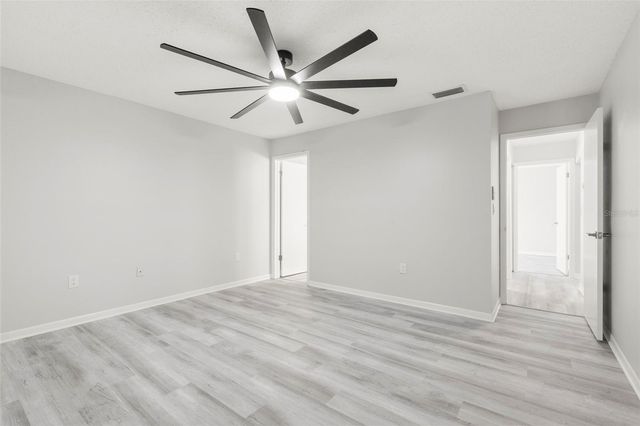 1371 PINE RIDGE CIRCLE E B, Tarpon Springs, FL 34688