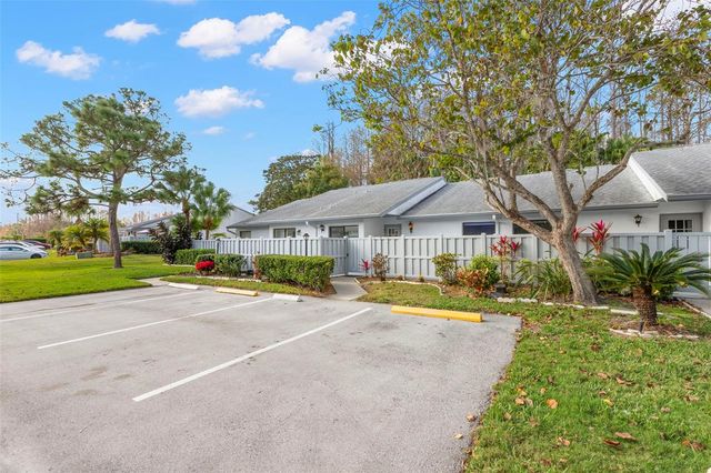 1371 PINE RIDGE CIRCLE E B, Tarpon Springs, FL 34688