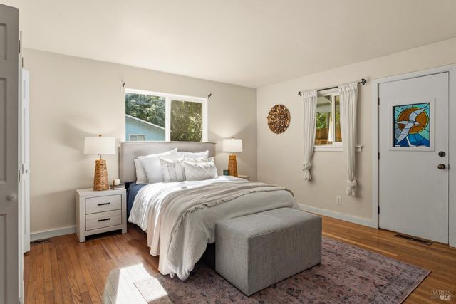 17600 Redwood Springs Dr, Fort Bragg, CA 95437