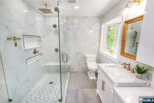 681 Glendale Road, Franklin Lakes, NJ 07417