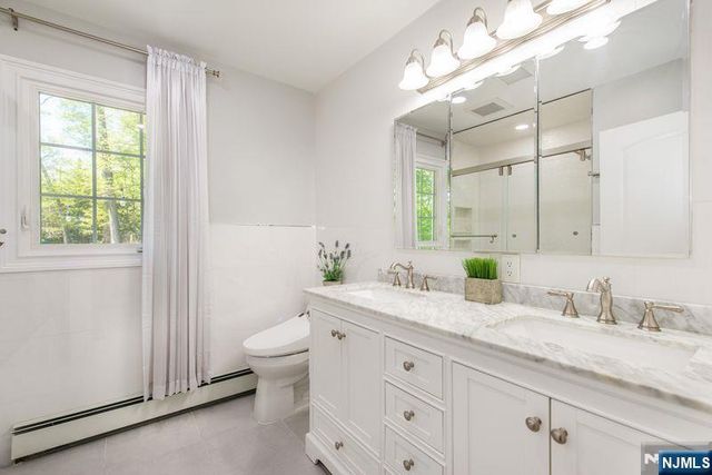 681 Glendale Road, Franklin Lakes, NJ 07417