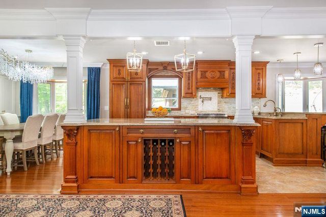 681 Glendale Road, Franklin Lakes, NJ 07417
