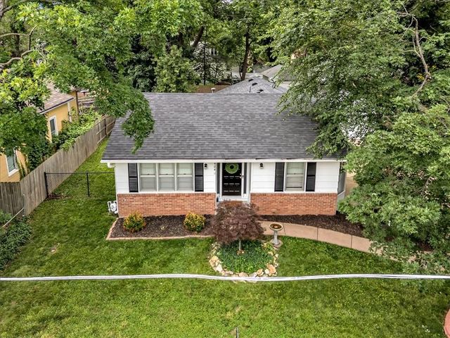 404 E Hale Street, Spring Hill, KS 66083