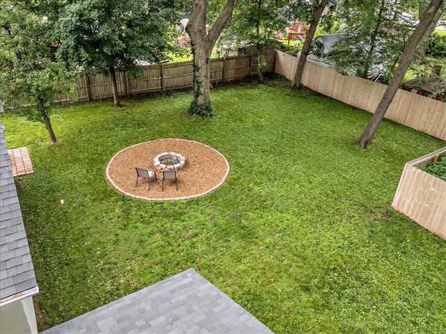 404 E Hale Street, Spring Hill, KS 66083