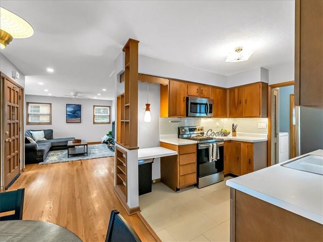 404 E Hale Street, Spring Hill, KS 66083