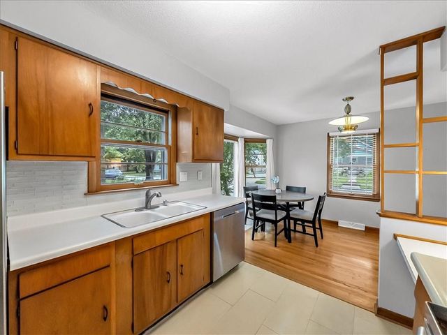 404 E Hale Street, Spring Hill, KS 66083