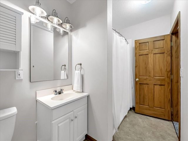 404 E Hale Street, Spring Hill, KS 66083