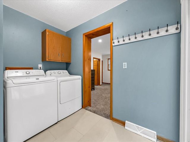 404 E Hale Street, Spring Hill, KS 66083